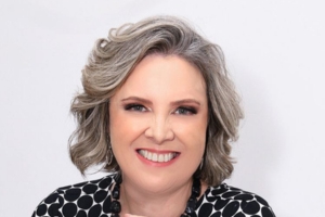 Dra. Maria Cecilia Hessel Lopes Veja Cá, Veja Lá - A sua revista eletrônica